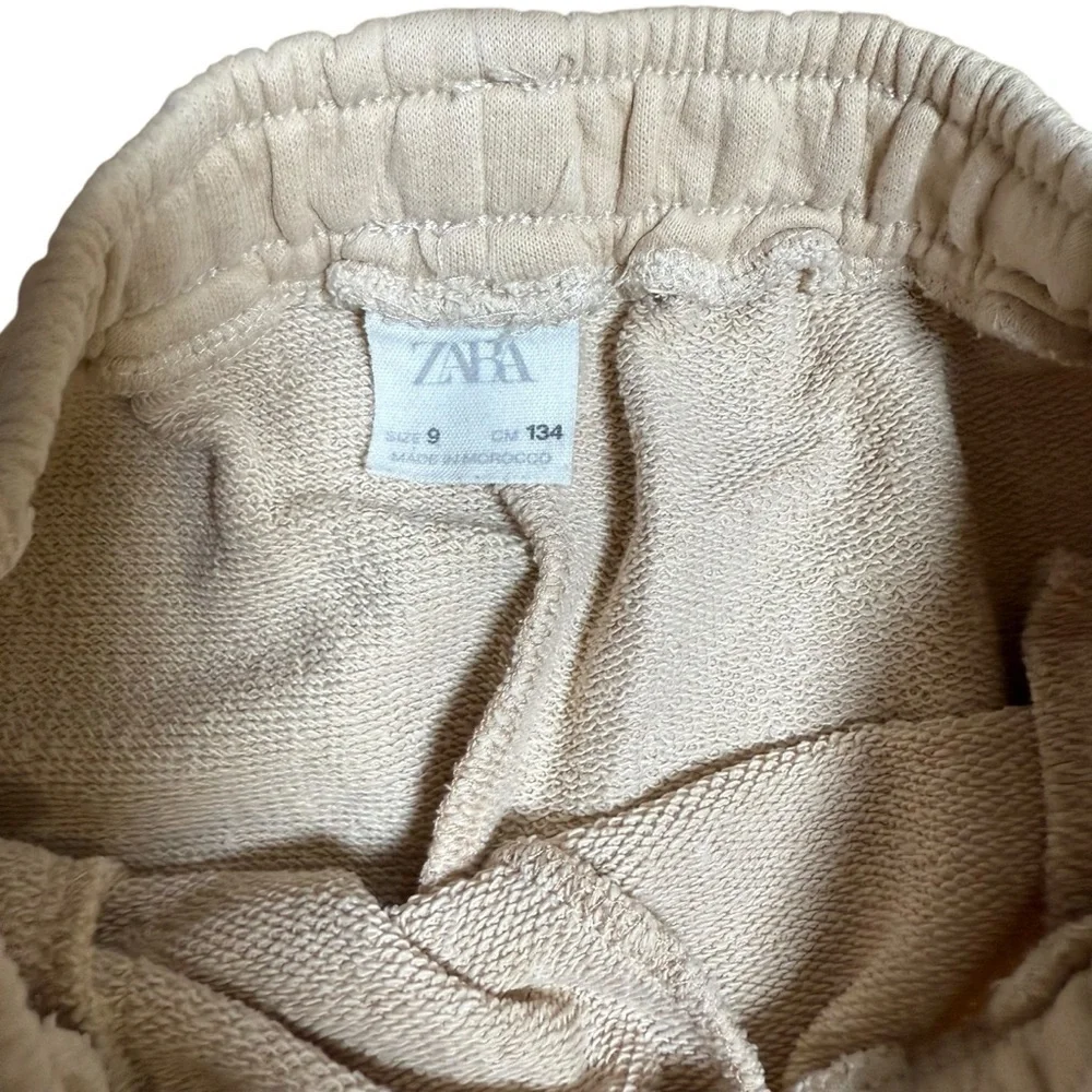 Zara Kids Cream Long Sweatpants / Joggers – Size 9